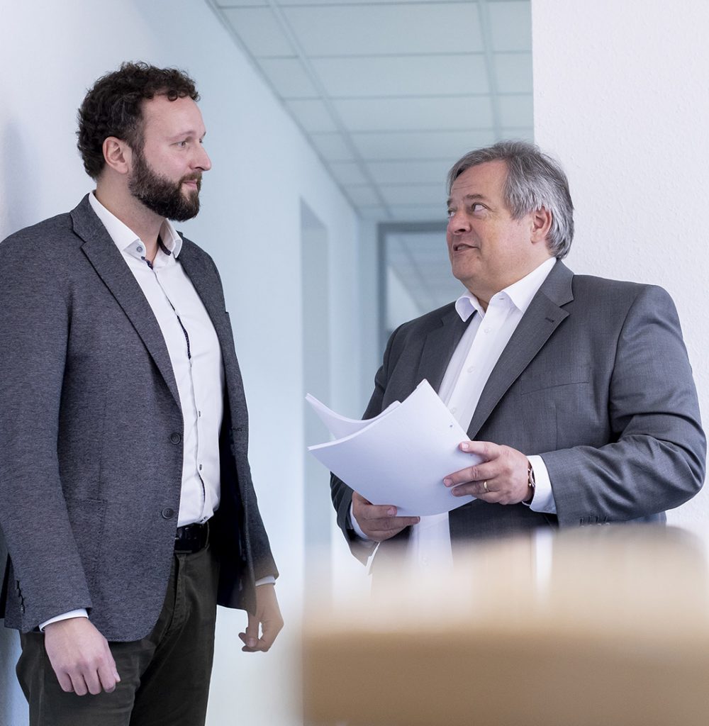 Herr Birkenhagen und Herr Nothen im Gespräch